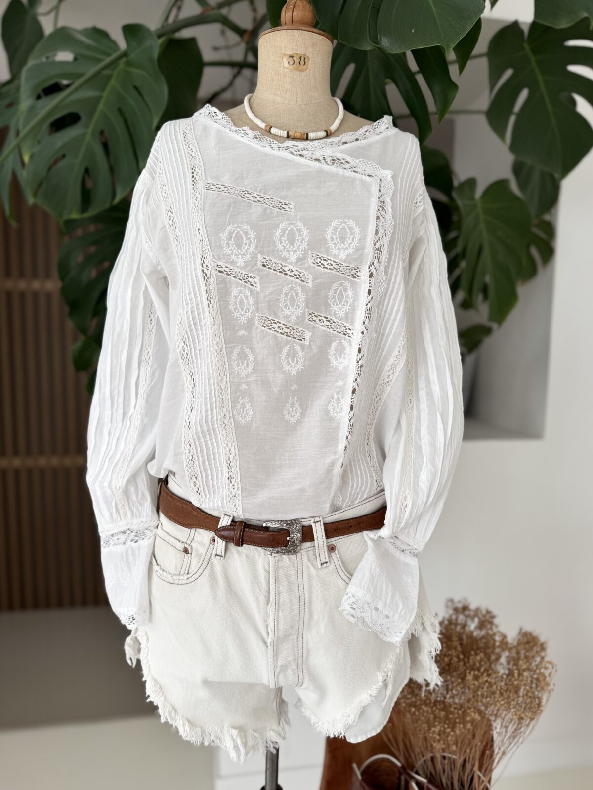EUGENIE - Limited Edition
