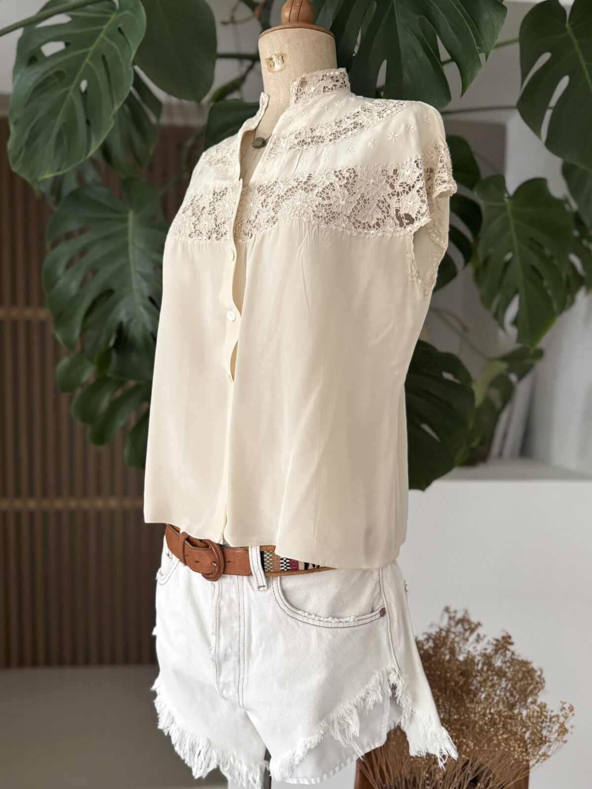 LÉA - Pièce Vintage – Image 6