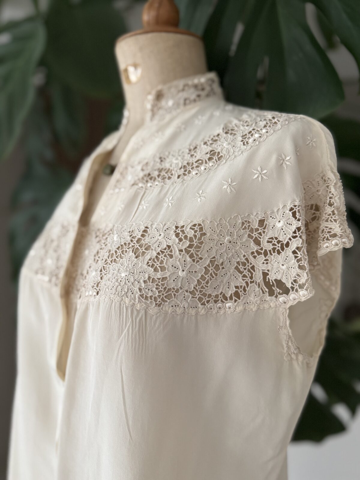 LÉA - Pièce Vintage – Image 7
