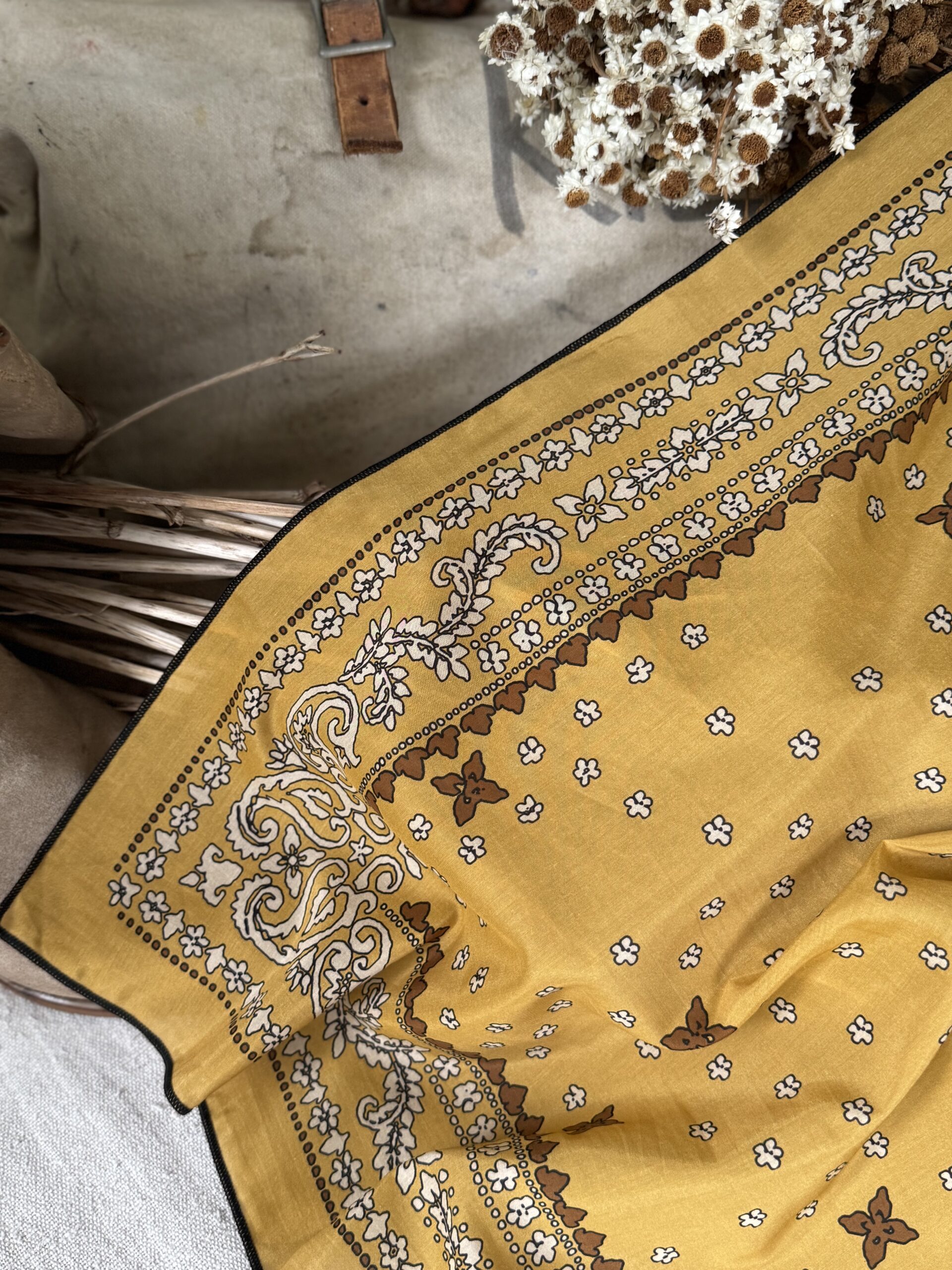 ROY - Édition limitée - Jaune moutarde – Image 2